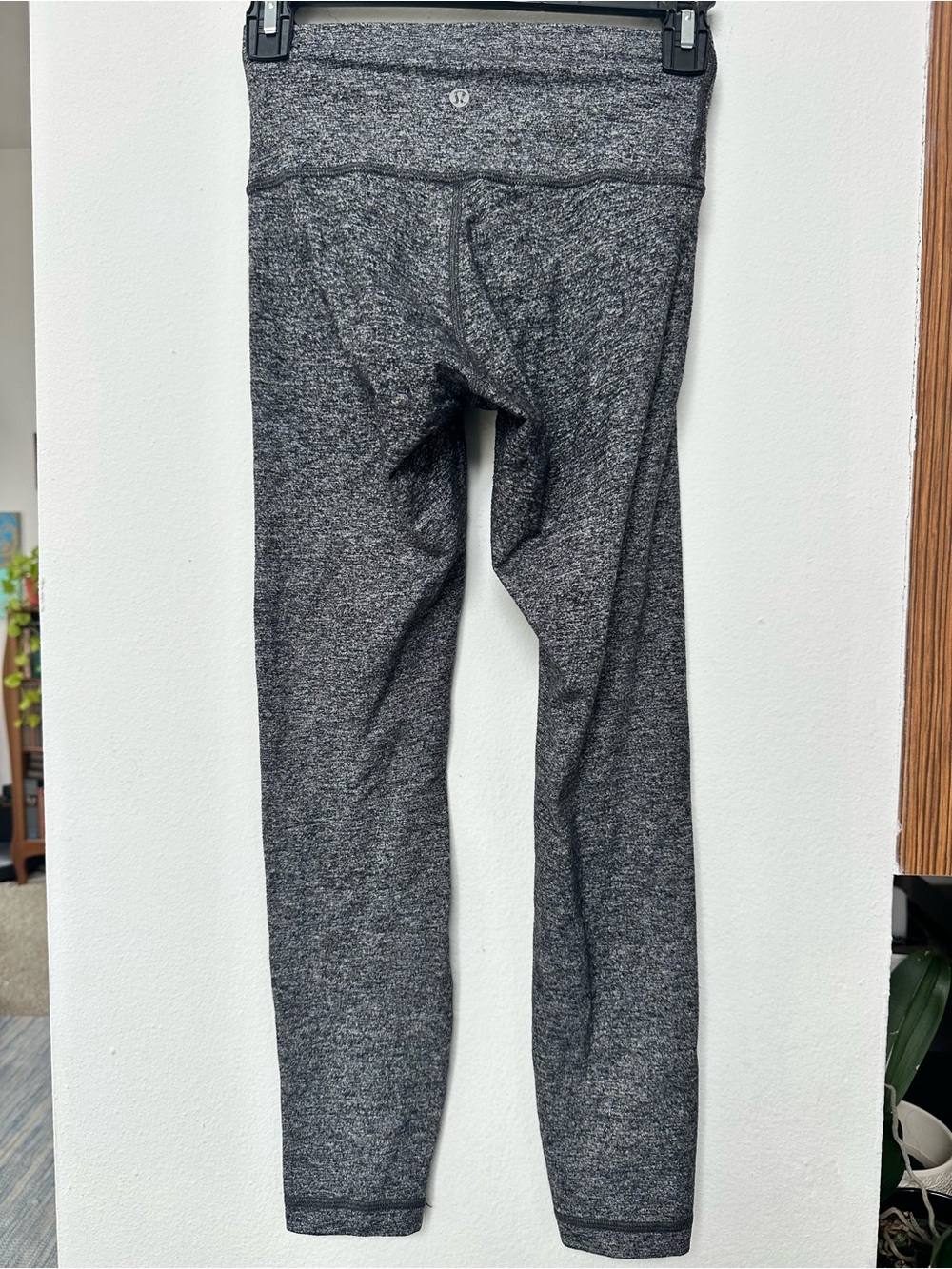 lululemon athletica Women’s Gray Heather Leggings - Comfortable Active Bottoms